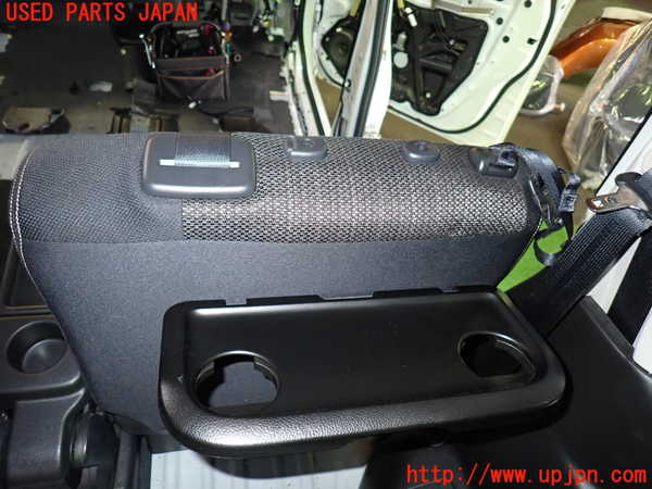 1UPJ-39527145]セレナ Sハイブリッド(HFC26)右2列目シート 中古_m0005.jpg