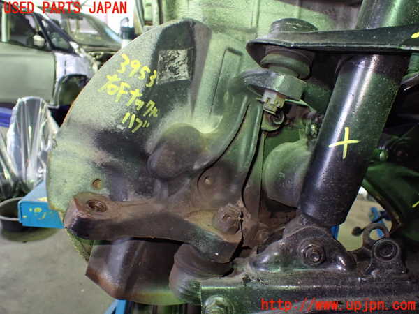 1UPJ-39534290]ロードスター(NA8C)右フロントナックルハブ 中古_m0002.jpg