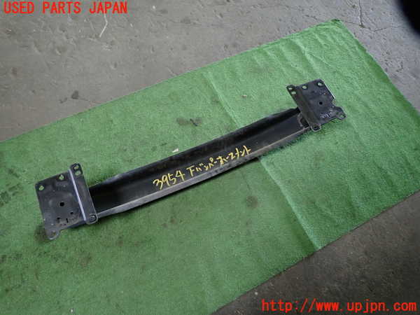 1UPJ-39541014]VW ニュービートルカブリオレ(1YAZJ)フロントバンパーホースメント 中古_m0003.jpg