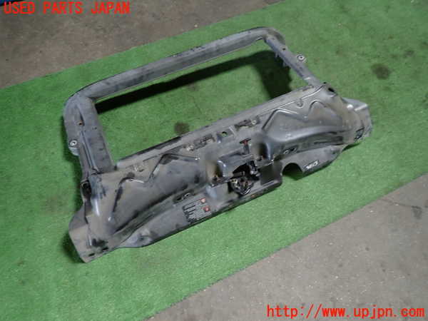 1UPJ-39541041]VW ニュービートルカブリオレ(1YAZJ)コアサポート 中古_m0002.jpg