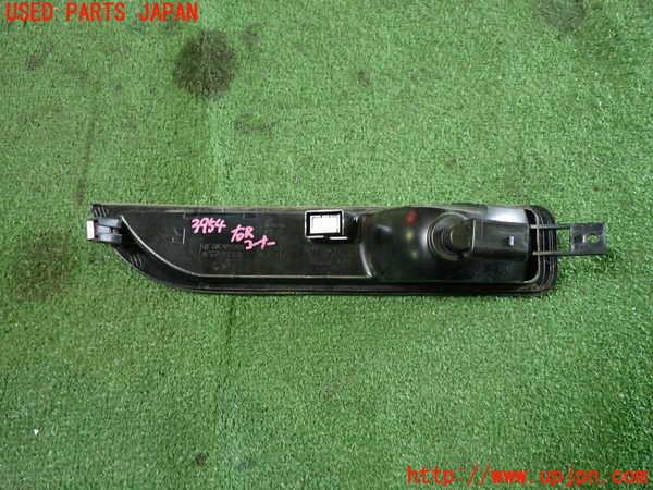 1UPJ-39541154]VW ニュービートルカブリオレ(1YAZJ)右リアコーナーランプ 中古_m0003.jpg