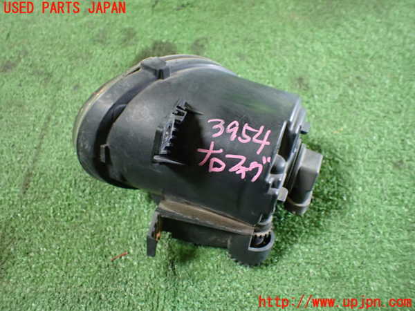 1UPJ-39541180]VW ニュービートルカブリオレ(1YAZJ)右フォグ 中古_m0003.jpg