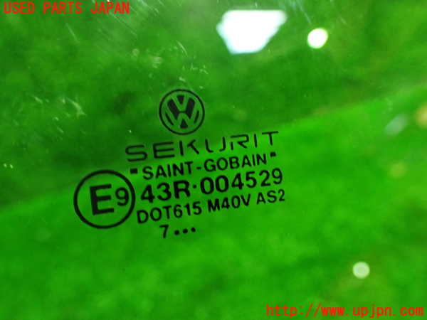 1UPJ-39541382]VW ニュービートルカブリオレ(1YAZJ)左クォーターガラス 中古 SAINT-GOBAIN SEKURIT M40V 43R-004529_m0002.jpg