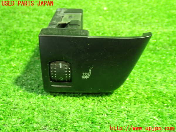 1UPJ-39546310]VW ニュービートルカブリオレ(1YAZJ)スイッチ5(シートヒーター) 中古_m0001.jpg