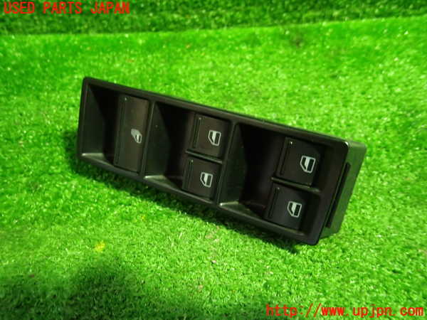 1UPJ-39546240]VW ニュービートルカブリオレ(1YAZJ)右パワーウィンドウスイッチ 中古_m0001.jpg