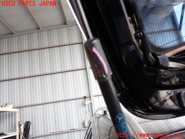 2UPJ-39561584]ベンツ C200 コンプレッサー ステーションワゴン(204241)リアゲートダンパー 中古 (S204)_m0004.jpg
