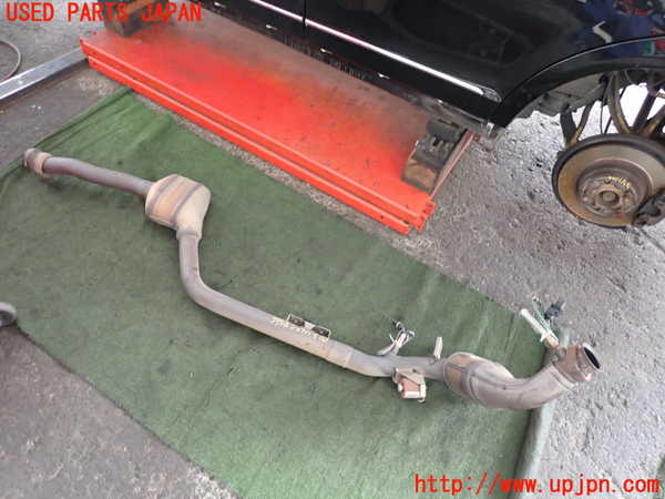 2UPJ-39562661]ベンツ C200 コンプレッサー ステーションワゴン(204241)触媒1 中古 (S204)_m0001.jpg