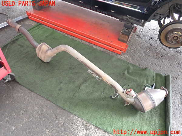 2UPJ-39562661]ベンツ C200 コンプレッサー ステーションワゴン(204241)触媒1 中古 (S204)_m0003.jpg