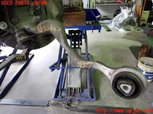 2UPJ-39575320]BMW 325i ツーリング(VS25)(E91)左フロントテンションロッド 中古_m0001.jpg