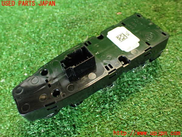 2UPJ-39586240]BMW ミニ(MINI)クーパーD クロスオーバー(XD20F)(R60)右前パワーウィンドウスイッチ 中古_m0002.jpg