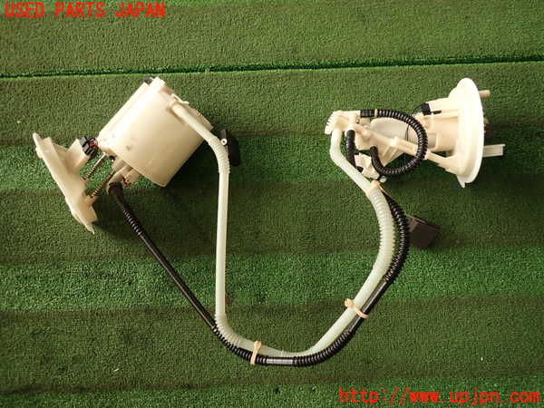2UPJ-39592510]ベンツ C180(204049)燃料ポンプ 中古 (W204)_m0002.jpg