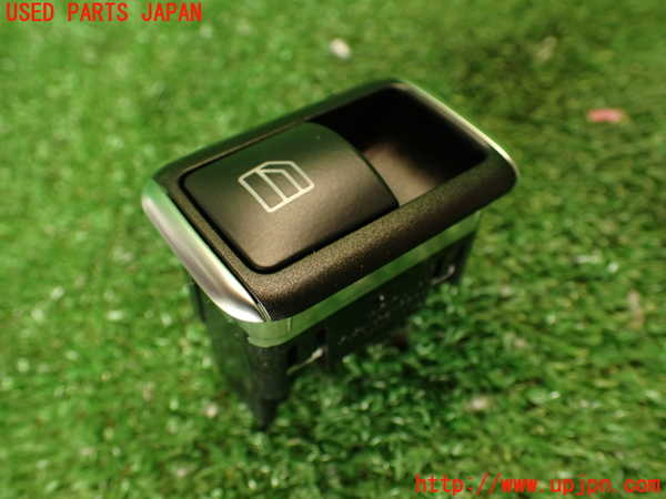 2UPJ-39596245]ベンツ C180(204049)左前パワーウィンドウスイッチ 中古 (W204)_m0001.jpg