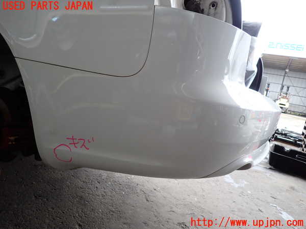 2UPJ-39601610]アウディ・A4 アバント(8EALT)リアバンパー 中古_m0003.jpg