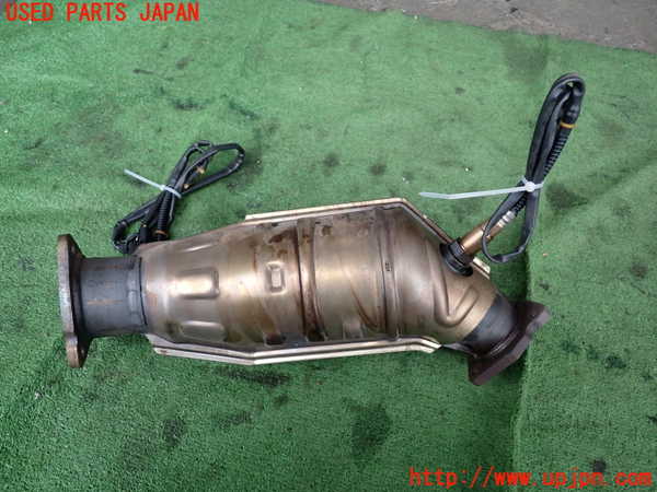 2UPJ-39602661]アウディ・A4 アバント(8EALT)触媒1 中古_m0004.jpg