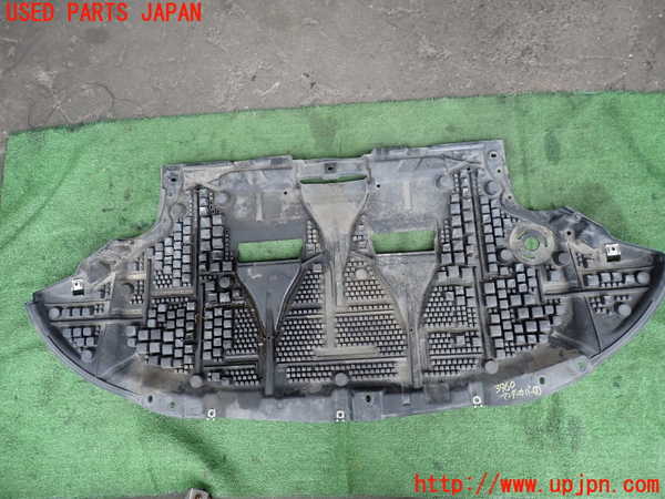 2UPJ-39601721]アウディ・A4 アバント(8EALT)アンダーカバー1 中古_m0001.jpg