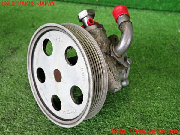 2UPJ-39604250]アウディ・A4 アバント(8EALT)パワステポンプ 中古_m0001.jpg