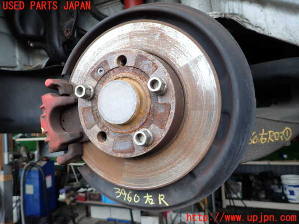 2UPJ-39604300]アウディ・A4 アバント(8EALT)右リアナックルハブ 中古_m0001.jpg