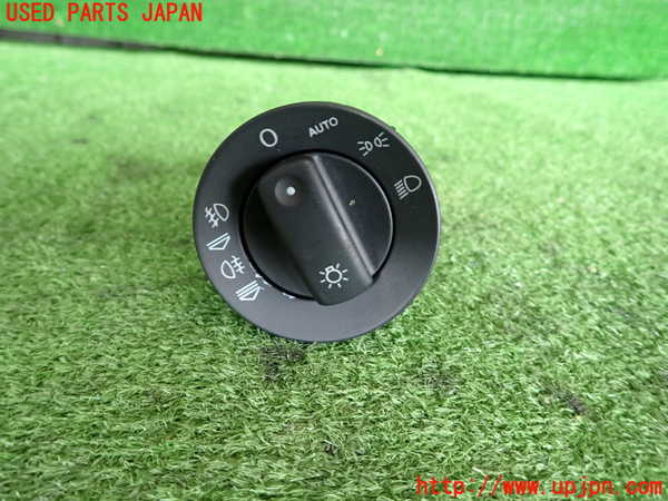 2UPJ-39606285]アウディ・A4 アバント(8EALT)ライトスイッチ 中古_m0001.jpg