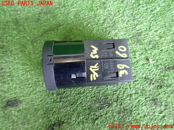 2UPJ-39606285]アウディ・A4 アバント(8EALT)ライトスイッチ 中古_m0002.jpg