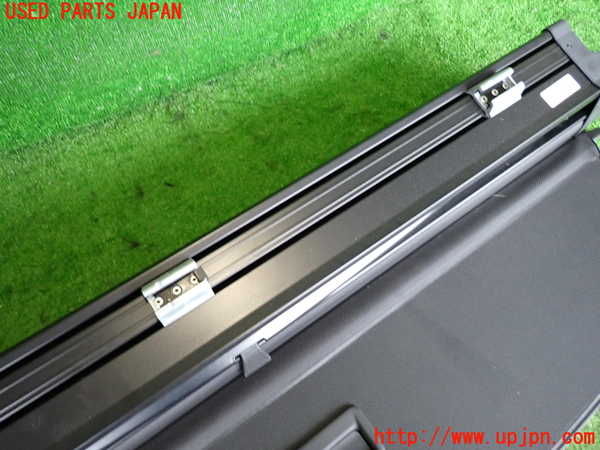 2UPJ-39607761]アウディ・A4 アバント(8EALT)トノカバー1 中古_m0003.jpg