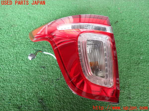 2UPJ-39611536]エクスプローラー(1FMHK9)左テールランプ 中古_m0001.jpg