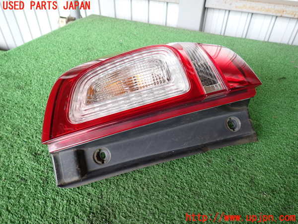 2UPJ-39611536]エクスプローラー(1FMHK9)左テールランプ 中古_m0002.jpg