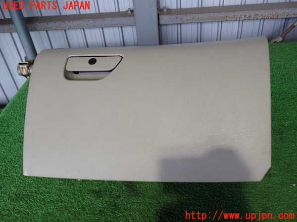 2UPJ-39617516]エクスプローラー(1FMHK9)グローブボックス1 中古_m0001.jpg