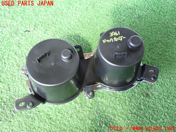 2UPJ-39617810]エクスプローラー(1FMHK9)ドリンクホルダー 中古_m0002.jpg