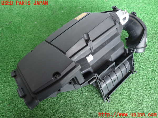 2UPJ-39632560]ベンツ C200 コンプレッサー ステーションワゴン S204(204241)エアクリーナーボックス 中古_m0001.jpg