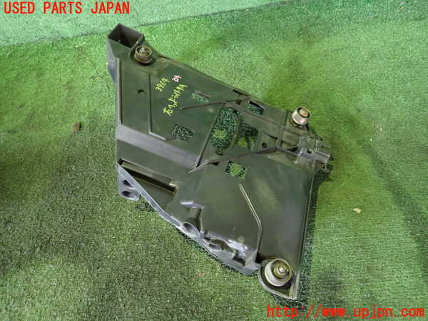2UPJ-39641140]ポルシェ・ボクスター(986K)右ヘッドライトリム 中古_m0002.jpg