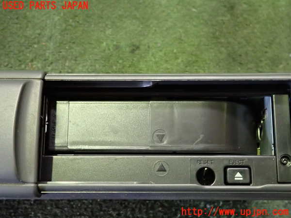 2UPJ-39646505]ポルシェ・ボクスター(986K)CDチェンジャー 中古_m0002.jpg