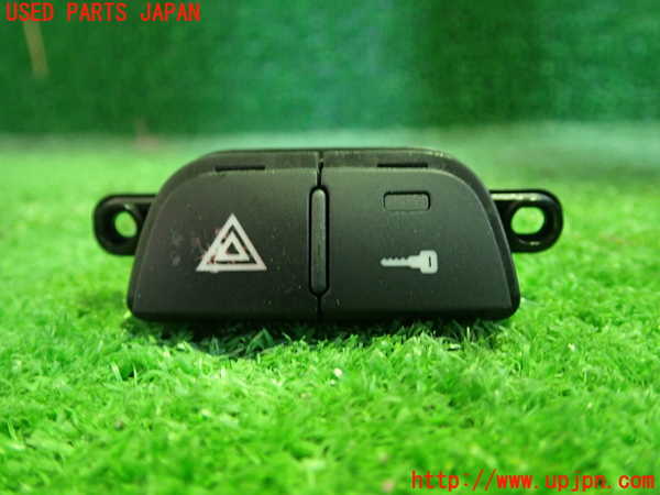 1UPJ-39656290]アルファロメオ・ミト(95514P)ハザードスイッチ 中古_m0001.jpg