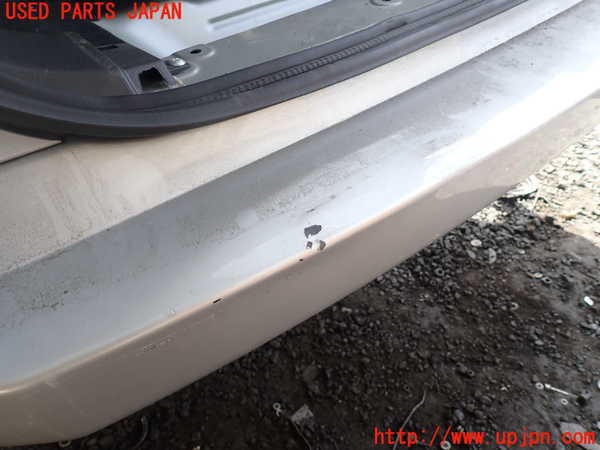 1UPJ-39691610]デリカD：5(CV2W)リアバンパー 中古_m0005.jpg