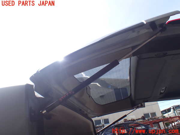 1UPJ-39691584]デリカD：5(CV2W)リアゲートダンパー 中古_m0002.jpg
