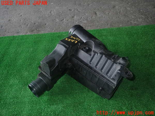 1UPJ-39752560]アウディ・TT クーペ(8JCDA)エアクリーナーボックス 中古_m0002.jpg