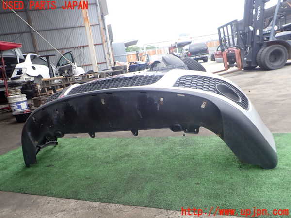 2UPJ-39801010]VW ゴルフ GTI(1KAXX)フロントバンパー 中古_m0004.jpg