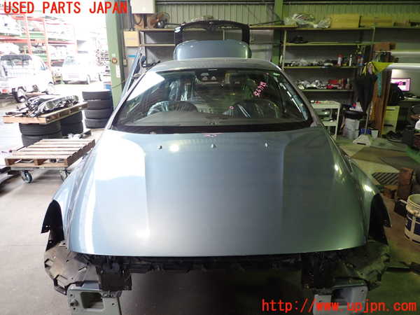 2UPJ-39811060]ボルボ・V40(MB4164T)ボンネットフード 中古_m0001.jpg