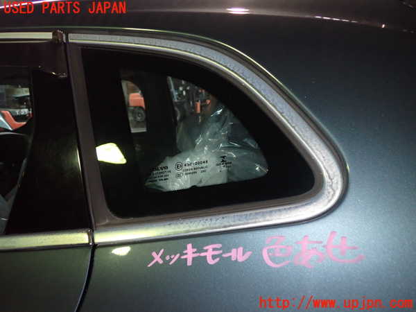 2UPJ-39811382]ボルボ・V40(MB4164T)左クォーターガラス 中古 AGC M189 43R-00048_m0001.jpg
