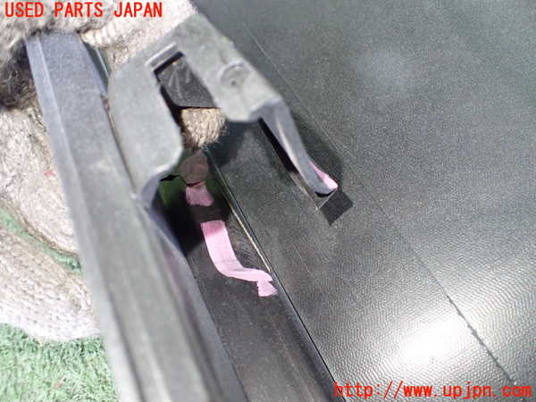 2UPJ-39811390]ボルボ・V40(MB4164T)右サイドステップ ジャンク_m0005.jpg