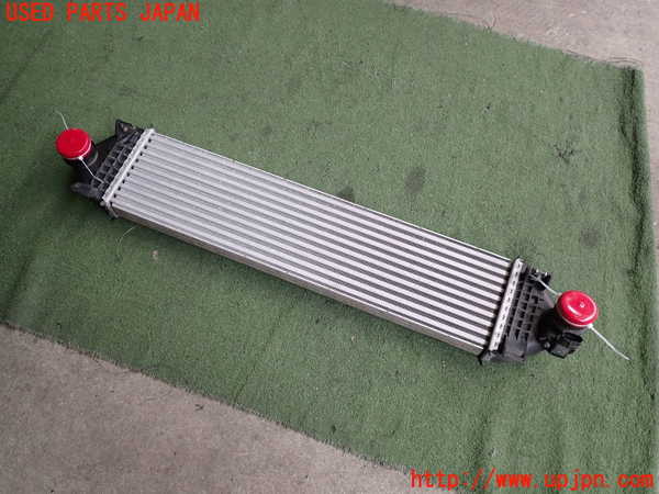 2UPJ-39812451]ボルボ・V40(MB4164T)インタークーラー1 中古_m0001.jpg