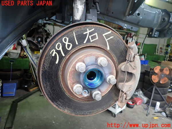 2UPJ-39814290]ボルボ・V40(MB4164T)右フロントナックルハブ 中古_m0001.jpg