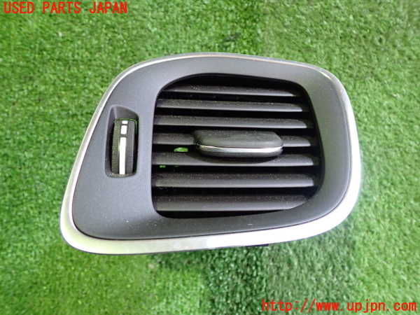 2UPJ-39817527]ボルボ・V40(MB4164T)エアコン吹き出し口2(右) 中古_m0001.jpg