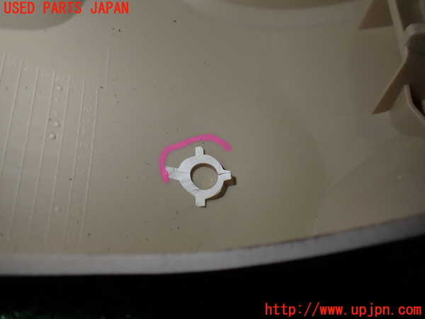 2UPJ-39817841]ボルボ・V40(MB4164T)小物入れ1 中古_m0005.jpg