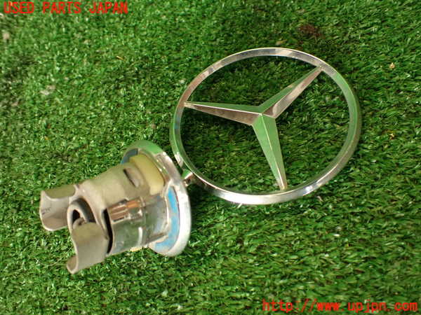 2UPJ-39831631]ベンツ C250 ステーションワゴン(204252)エンブレム1 中古 (S204)_m0002.jpg