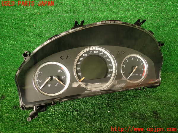 2UPJ-39836170]ベンツ C250 ステーションワゴン(204252)スピードメーター 中古 (S204)_m0001.jpg