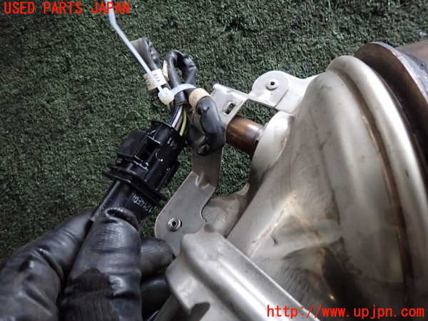 2UPJ-39842661]アウディ・A3 スポーツバック(8PCAX)触媒1 中古_m0002.jpg