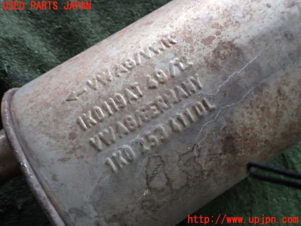 2UPJ-39842671]アウディ・A3 スポーツバック(8PCAX)リアマフラー1 中古_m0002.jpg