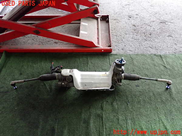 2UPJ-39844235]アウディ・A3 スポーツバック(8PCAX)パワステギアボックス 中古_m0001.jpg