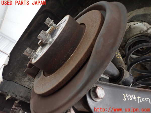 2UPJ-39844305]アウディ・A3 スポーツバック(8PCAX)左リアナックルハブ 中古_m0002.jpg