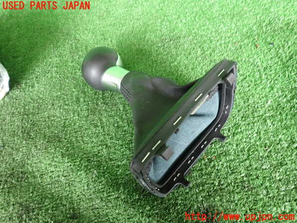 2UPJ-39847570]アウディ・A3 スポーツバック(8PCAX)シフトノブ 中古_m0002.jpg